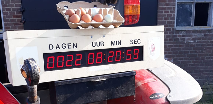 De aftelklok is weer van stal gehaald. - Foto: Eigen geleverde foto