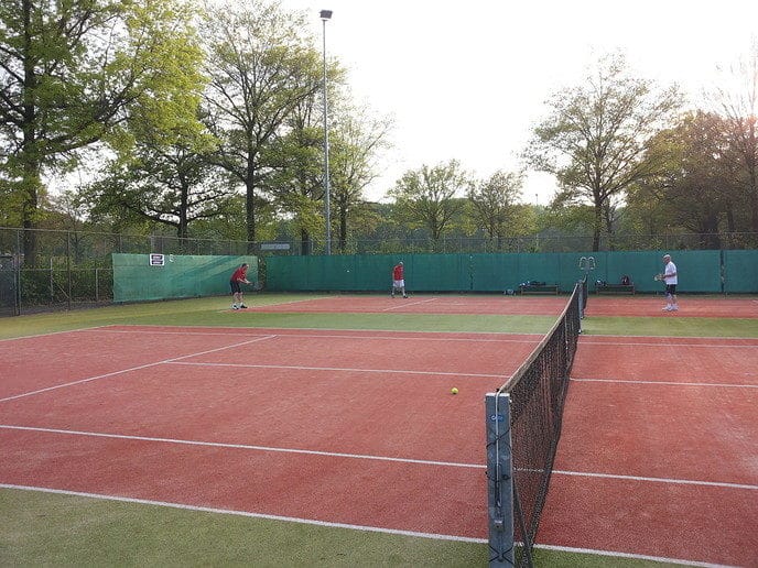 Heren 2 vrijdagavondcompetitie Tennis DLTC - Foto: Eigen geleverde foto