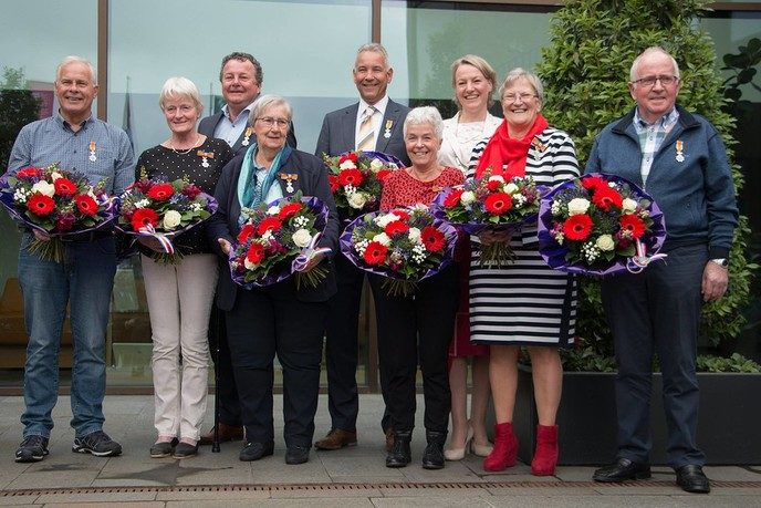 9 Onderscheidingen in Dalfsen, waaronder oud Vechtdal FM programmamaker Herman Odink - Foto: Gemeente Dalfsen