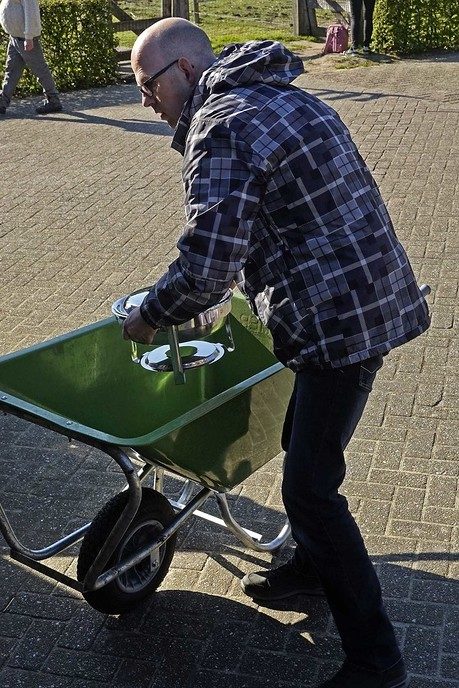 Samen eten - Foto: Paul Scholten