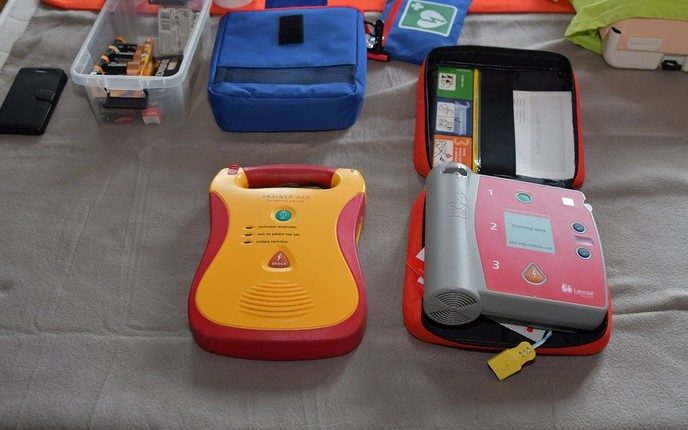 Ruim 5000 euro voor meer AED’s in centrum Dalfsen