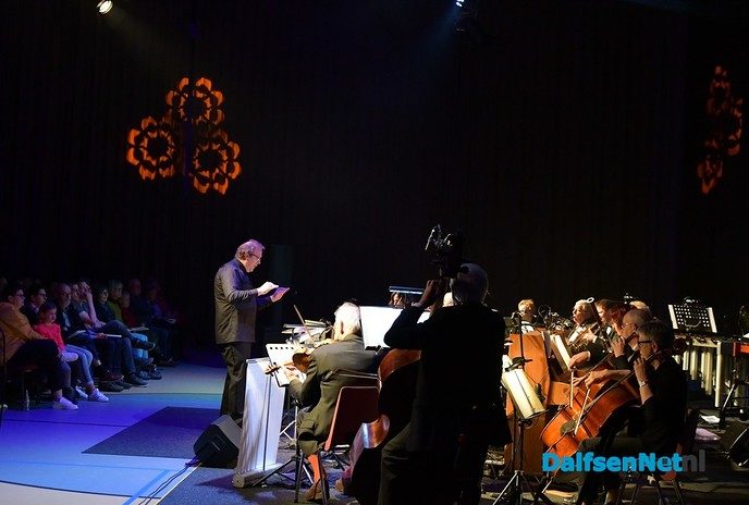 Gezamelijk optreden in de Trefkoele Plus groot succes! - Foto: Johan Bokma