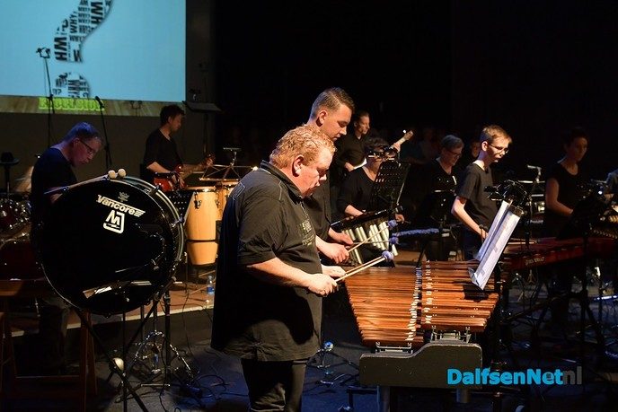 Gezamelijk optreden in de Trefkoele Plus groot succes! - Foto: Johan Bokma