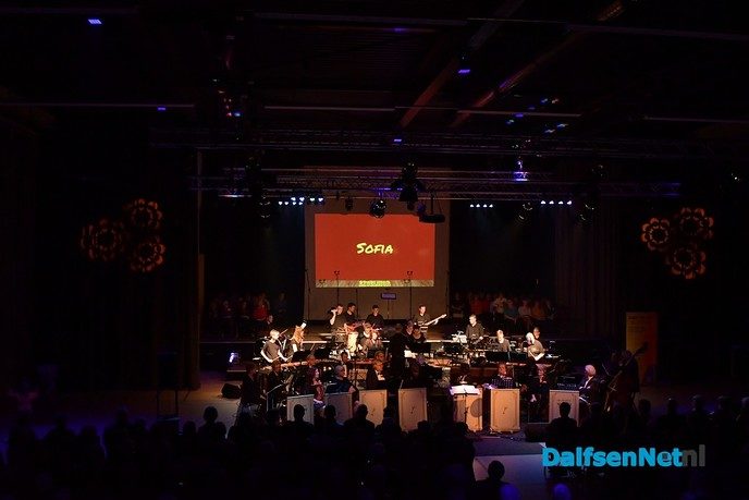Gezamelijk optreden in de Trefkoele Plus groot succes! - Foto: Johan Bokma