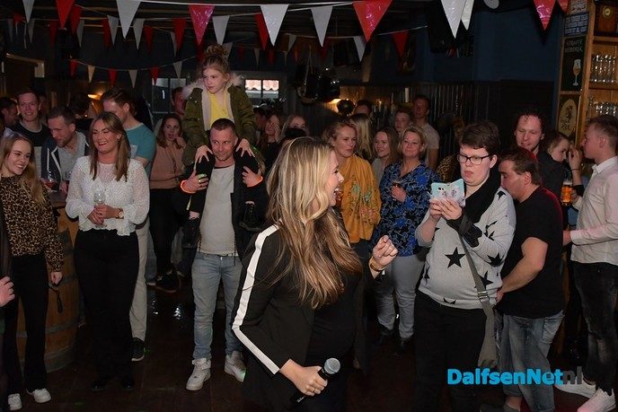Monique Smit sluit het weekend af bij Nikki’s - Foto: Johan Bokma