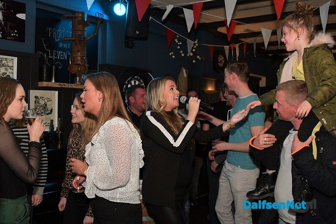 Monique Smit sluit het weekend af bij Nikki’s - Foto: Johan Bokma