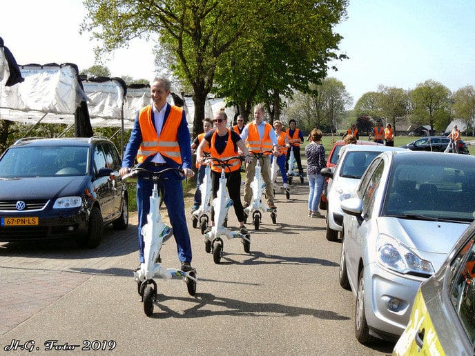 Tuinderij van der Kolk viert opening aspergeseizoen.