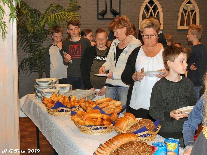 Dorpsontbijt & Aubade in de Wiekelaar.