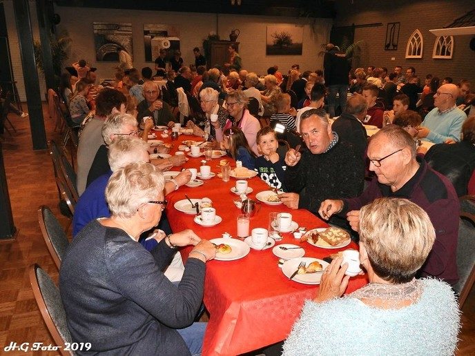 Dorpsontbijt & Aubade in de Wiekelaar.