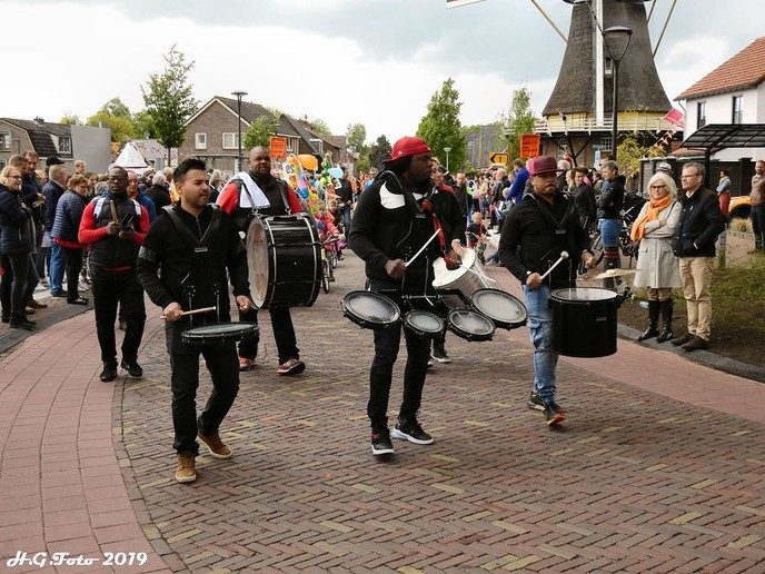 Oranjeoptocht Dalfsen