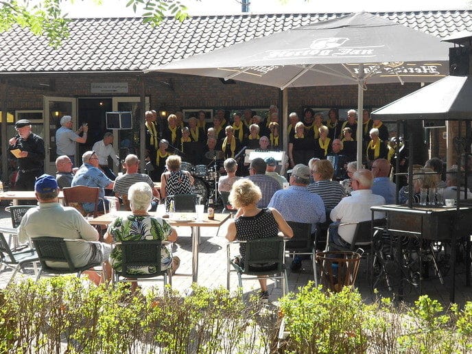 Zonnige en fantastische middag met de Jonkvrouwen - Foto: Eigen geleverde foto