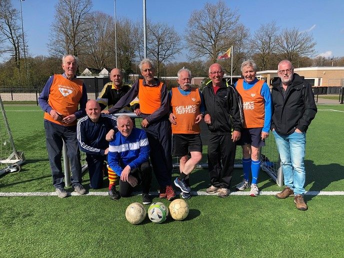 Zonnige start voor Walking Football-groep in Dalfsen