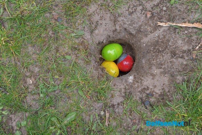 Verstopte paaseieren bijna allemaal gevonden - Foto: Johan Bokma