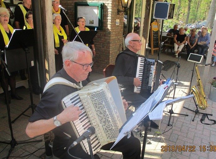Zonnige en fantastische middag met de Jonkvrouwen - Foto: Eigen geleverde foto