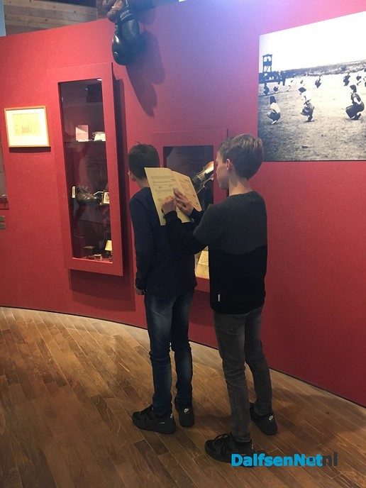 Leerlingen bezoeken Westerbork - Foto: Ingezonden foto