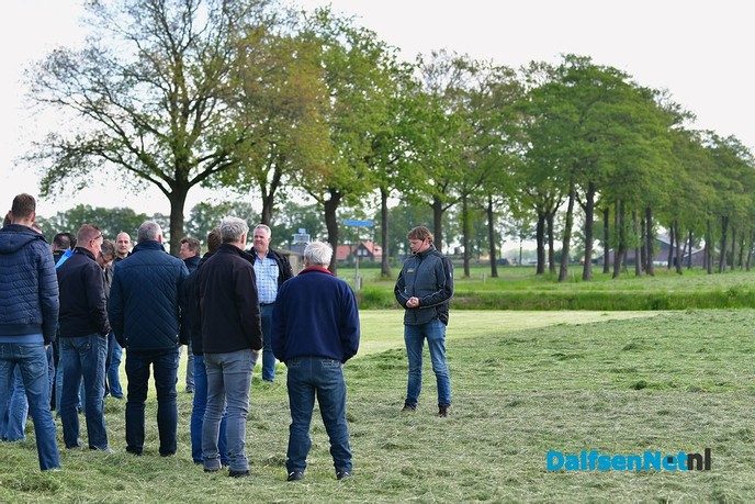 Veldaudit Feijen succes: 50 melkveehouders doken in het gras - Foto: Johan Bokma
