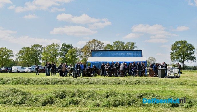 Veldaudit Feijen succes: 50 melkveehouders doken in het gras - Foto: Johan Bokma