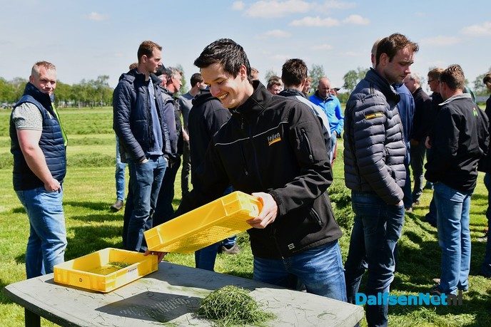 Veldaudit Feijen succes: 50 melkveehouders doken in het gras - Foto: Johan Bokma