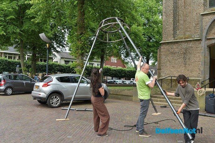 Vanavond Kunsten op Straat in het centrum van Dalfsen - Foto: Johan Bokma