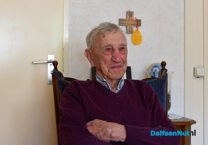 Dorus Broeks: ooggetuige van crash Messerschmitt bij Millingen - Foto: Johan Bokma