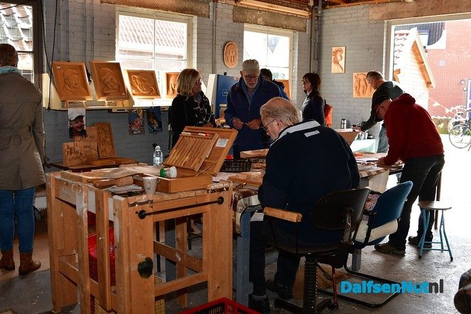 IJzer smeden tijdens Kunst om Dalfsen - Foto: Johan Bokma