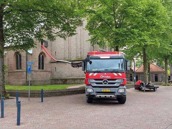 Even de grote kerk stofzuigen? - Foto: Ingezonden foto