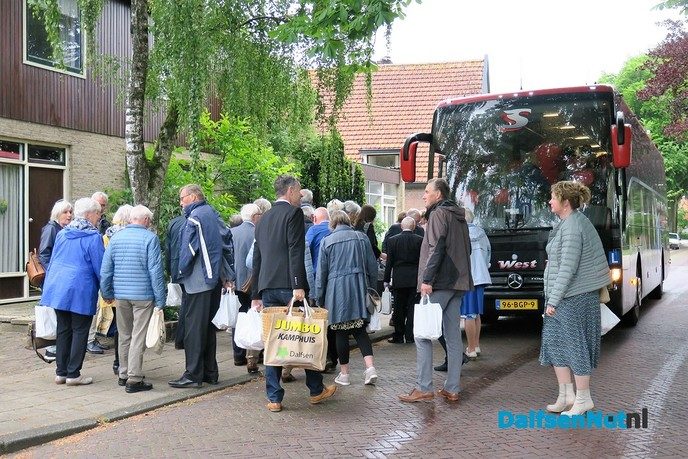 Zilveren Anjer voor Ab Goutbeek (aanvulling) - Foto: Ingezonden foto