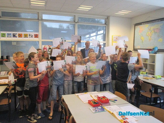 Verkeersdiploma`s uitgereikt aan basisscholieren - Foto: Ingezonden foto