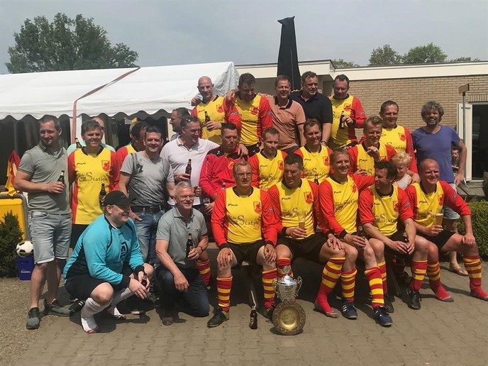 Veteranen SV Dalfsen kampioen - Foto: Eigen geleverde foto