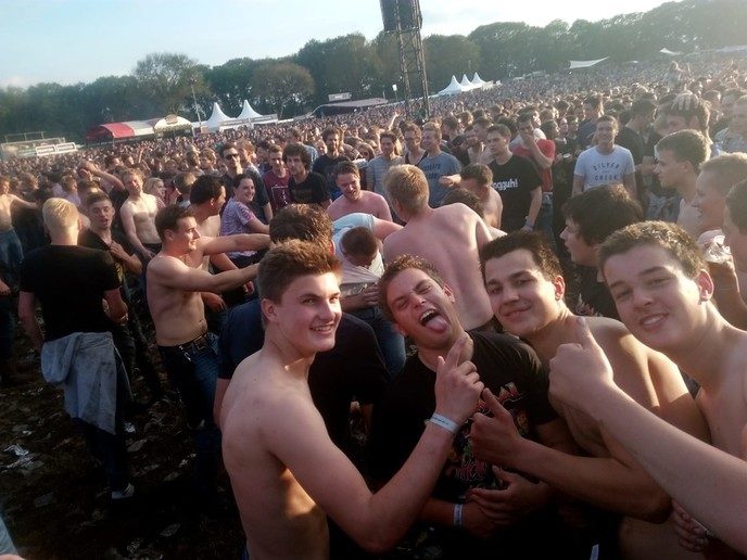 Reünieconcert Normaal, 20.000 aanhangers gaan compleet uit hun dak