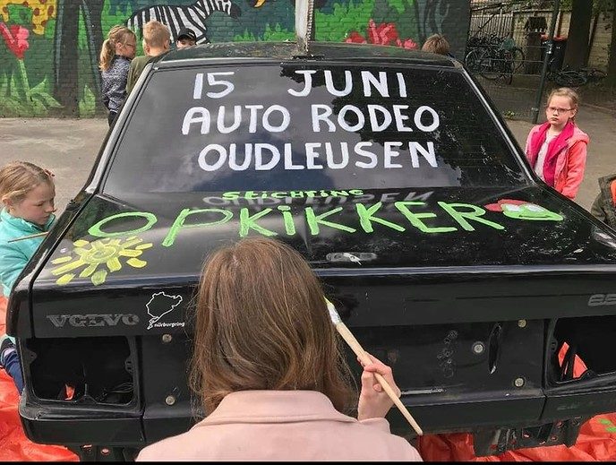 Team autorodeo Oudleusen is er klaar voor