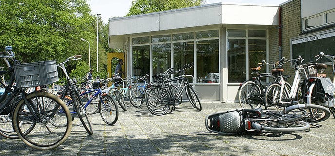 Vervroegde openstelling zwembad Gerner succes - Foto: Paul Scholten