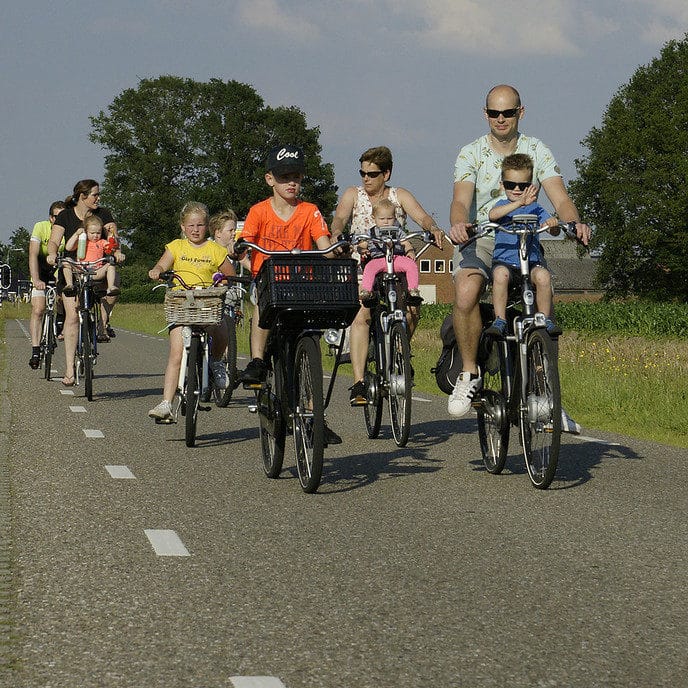 Fiets3daagse Dag 1 - Foto: Paul Scholten