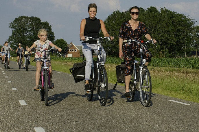 Fiets3daagse Dag 1 - Foto: Paul Scholten