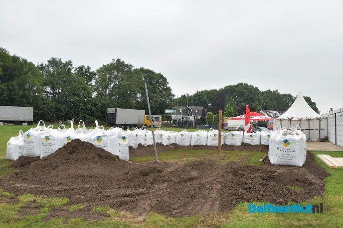 Het Sproeifeest maakt zich op voor een geweldig feest! - Foto: Johan Bokma