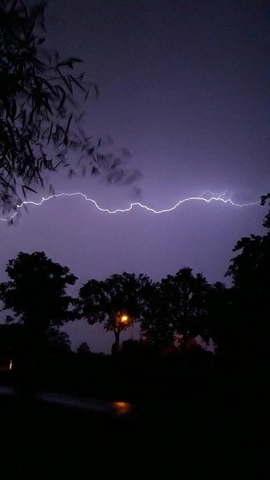 Onweer gisteravond - Foto: Gruune Jopie