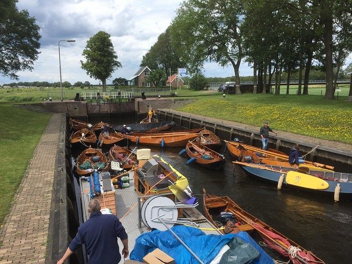 Punters in de Vecht - Foto: Ingezonden foto