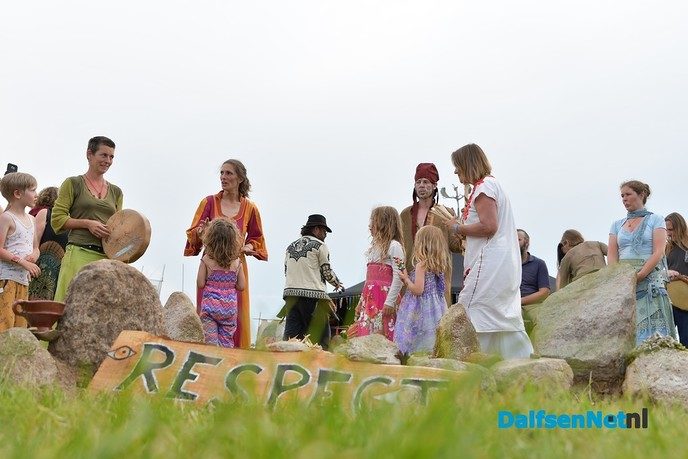 Living Village opent met theaterspektakel! - Foto: Johan Bokma