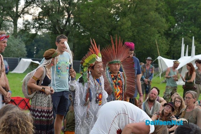 Living Village opent met theaterspektakel! - Foto: Johan Bokma