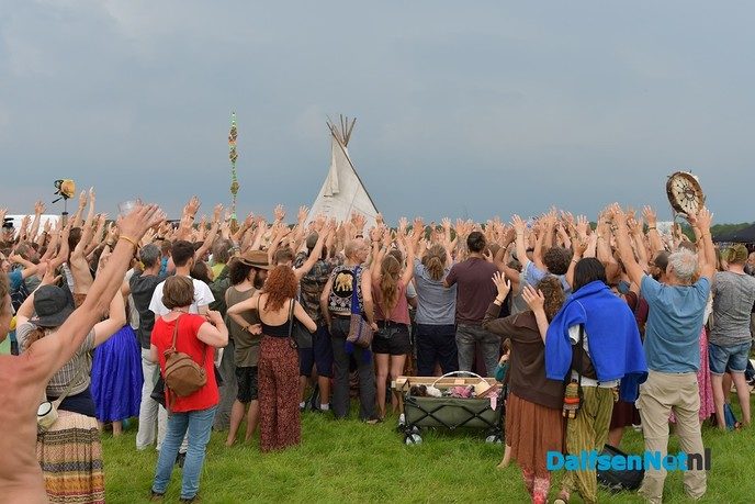 Living Village opent met theaterspektakel! - Foto: Johan Bokma