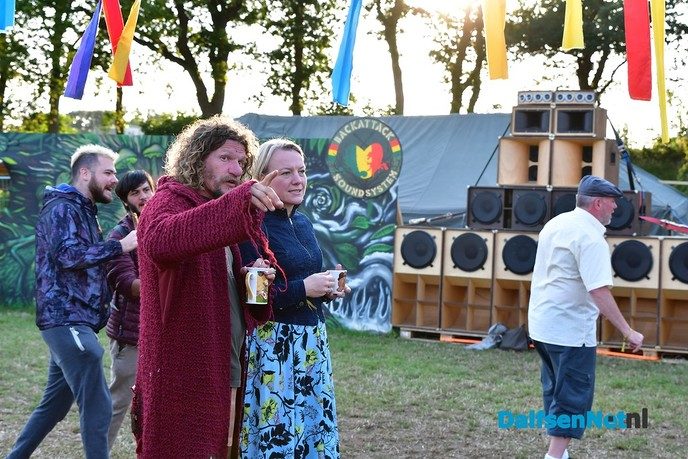 De eerste dag van het weekend ontpopt tot waanzinnig feest! - Foto: Johan Bokma
