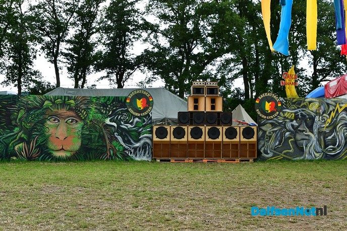 De eerste dag van het weekend ontpopt tot waanzinnig feest! - Foto: Johan Bokma
