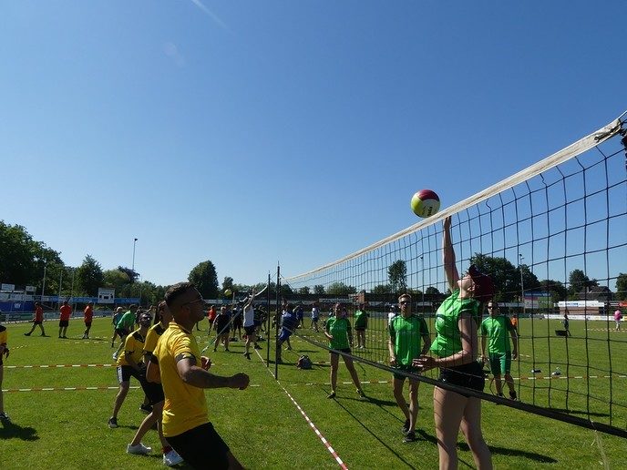 Warm volleybaltoernooi - Foto: Eigen geleverde foto