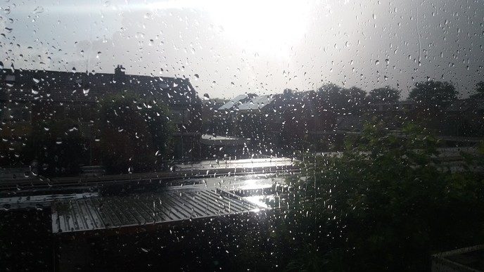 Regen en onweer boven Dalfsen - Foto: Eigen geleverde foto