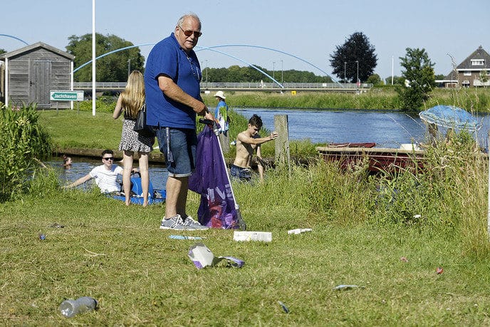 Ruim je afval op! - Foto: Paul Scholten
