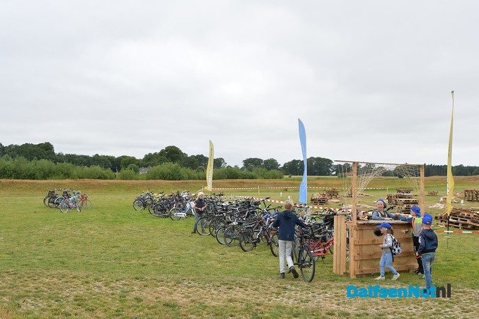 Dalfsen van Boven bij de start van de Timmerweek 2019 - Foto: Johan Bokma