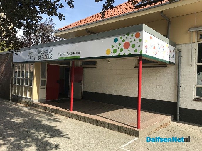 Cyriacusschool maakt nieuwe logo zichtbaar - Foto: Ingezonden foto
