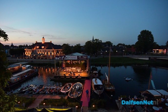 Een weergaloze start voor Festival op de Vecht - Foto: Johan Bokma