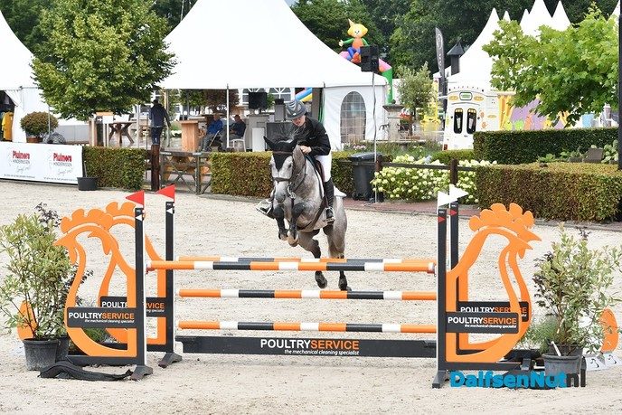 Van Erp en Veenstra winnend van start op CSI Ommen - Foto: Johan Bokma
