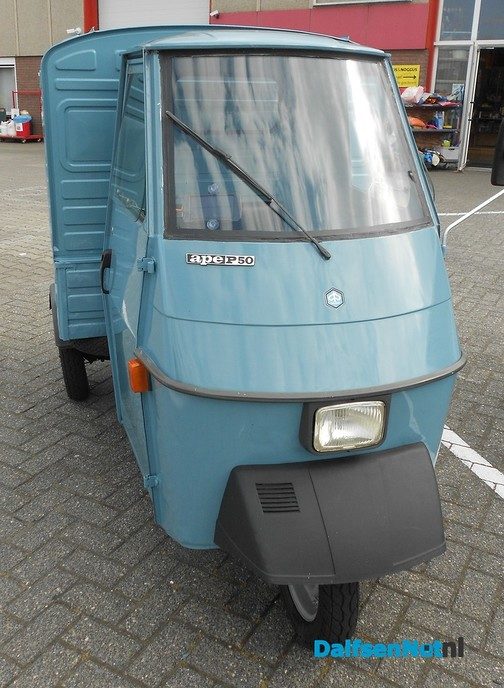 Is het en auto of een bromfiets?